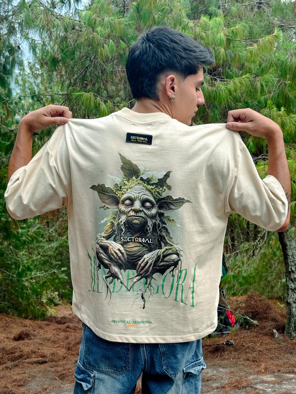 "MANDRAGORA" Graphic T-shirt